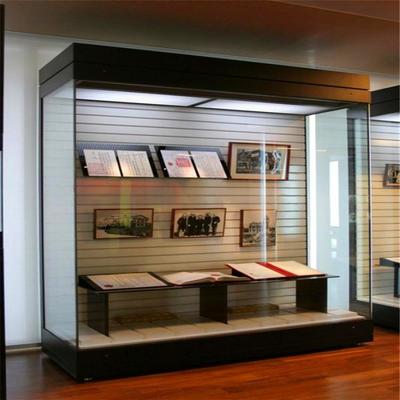 沈陽紀念館展柜定制與安裝服務(wù) 隆城展示的專業(yè)解決方案